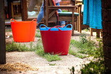Load image into Gallery viewer, 7395 - Red Gorilla - Gorilla Tub Medium - 26 Litre - Lifestyle - 01.jpg