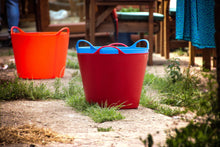Load image into Gallery viewer, 7395 - Red Gorilla - Gorilla Tub Medium - 26 Litre - Lifestyle - 02.jpg